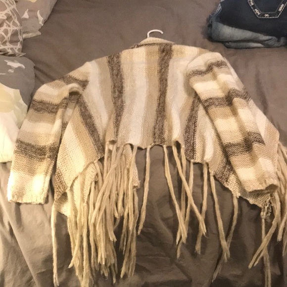 Sweater from Rue 21 - Picture 3 of 3